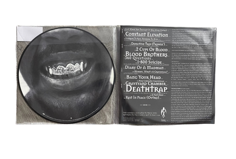 Gravediggaz - Six Feet Deep (Pic Disc 2xLP) Gravediggaz - Six Feet Deep (Pic Disc 2xLP)